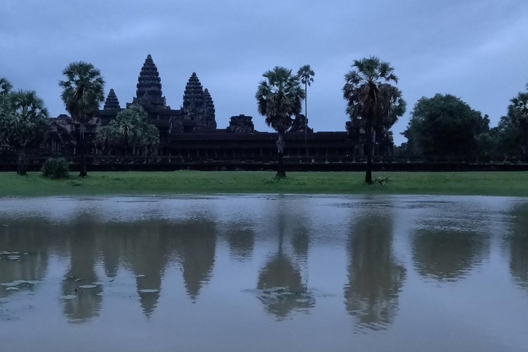 Phnom Penh Sehenswürdigkeiten &amp; Siem Reap Angkor Wat 2 Tage Paket