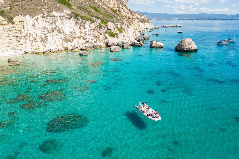 Cagliari: Zodiac Boat Tour, 3-4 SwimStops, Wine & Snorkeling Cagliari: Zodiac Boat Tour, 3-4 Stops, Wine & Snorkeling