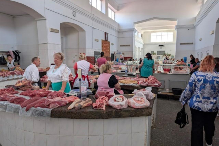 Chisinau: Central Market Food Tour with Tastings
