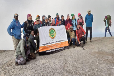 Arusha: 6-Day Kilimanjaro Machame Route Trek with Meals