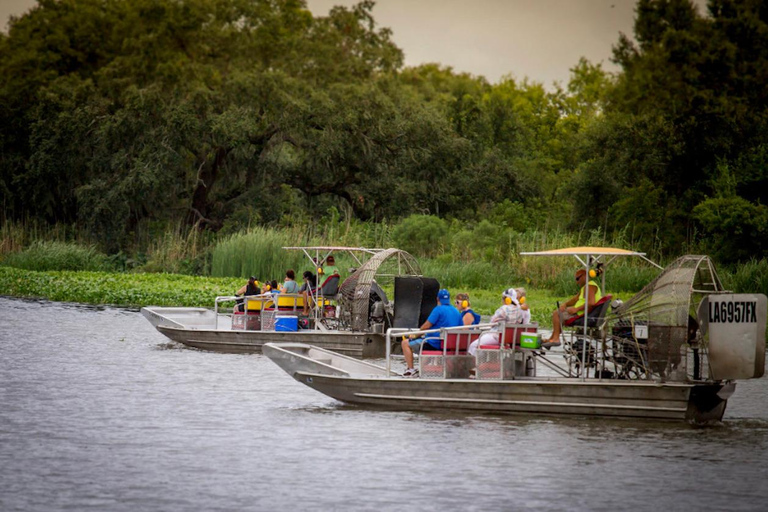 Avontuurlijke tocht met een moerasboot in New OrleansAirboat Adventure Tour in New Orleans - Grote moerasboot