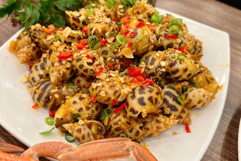 Private Jeep Tour Saigon: Ho Chi Minh City Sightseeing Private Standard Tour Without Meal