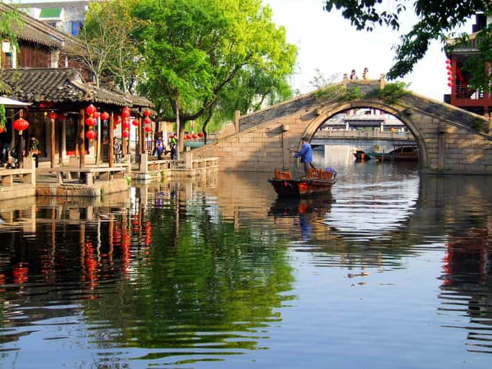 Suzhou: Lingering Garden & Zhouzhuang Water Town Day Tour