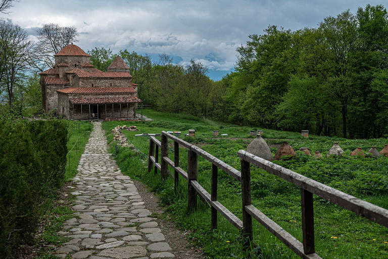 Tbilisi: Unique Kakheti Tour: Telavi, Winery & Monasteries