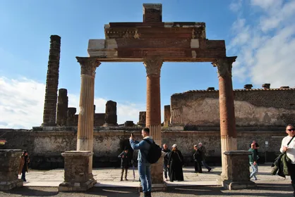 Pompeji: SUNSET AND Guided Tour