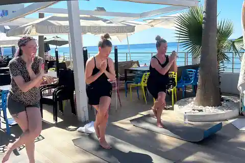 Albufeira : expérience de yoga et de reiki avec petit-déjeuner
