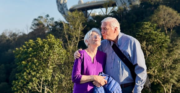 Da Nang: Ba Na Hills & Golden Bridge Small Group Tour