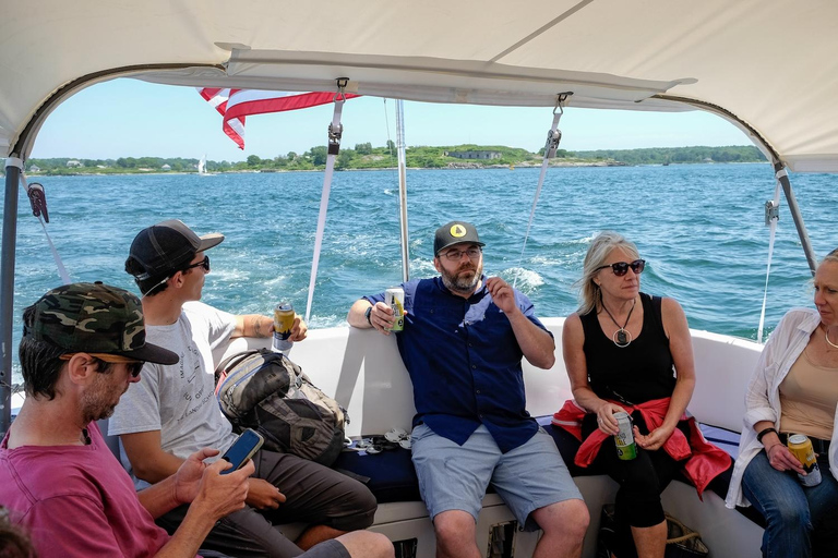 Portland: Maine Lighthouses Sightseeing Cruise with Drinks