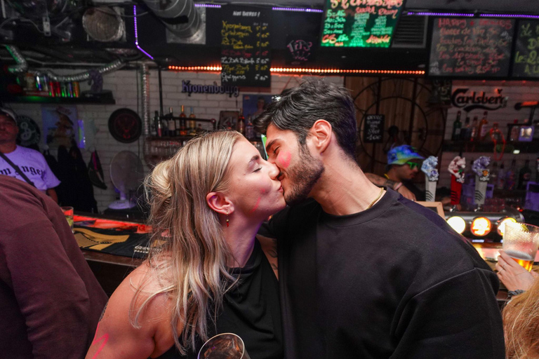 Cannes: Bar Crawl Madness 4 Bars, Wild Games &VIP Club Entry Cannes : Bar/Pub Crawl with Free Shots and VIP Access