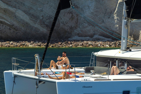 Santorin : Croisière en catamaran tout compris avec arrêt ThirassiaCroisière de jour