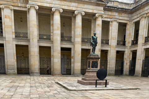 Tour zu bewaffneten Konflikten und Frieden in Bogotá, Kolumbien