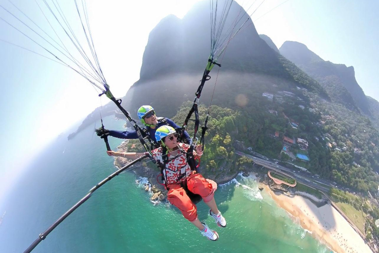 PARAGLIDING FLIGHT IN SÃO CONRADO - RIO DE JANEIRO