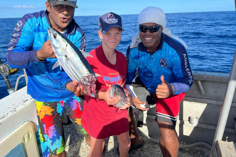 Sigatoka: Charter de pesca com cruzeiro no rio e lanchesSigatoka: Passeio de barco com pesca e lanche