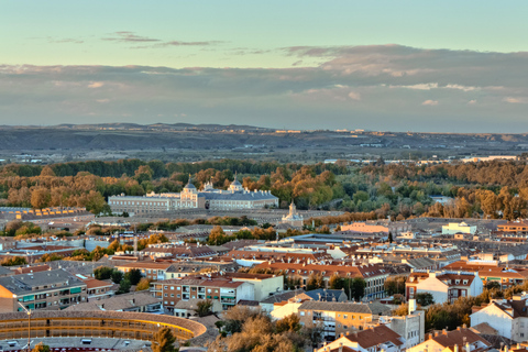 From Madrid: Traditional Villages, Winery Tour & Tapas Lunch Tour in Spanish