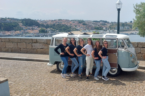 Porto: Private Sightseeing Tour by VW Kombi (2–8 People) Porto: Exclusive Sightseeing Tour- VW Kombi (2 to 8 people)
