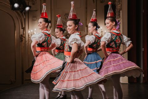 Budapest: Hungarian Folklore Dance Performance & Concert
