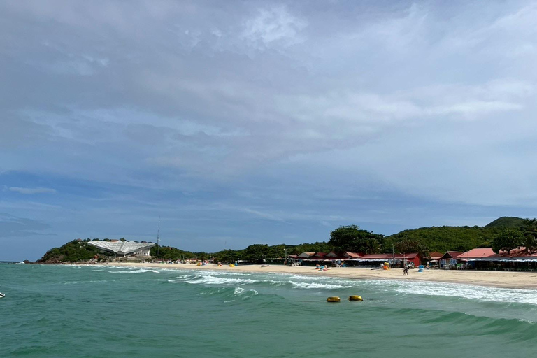 Pattaya: Evening City Tour & Alcazar Cabaret Show Pattaya: Evening City Tour & Alcazar Cabaret Show