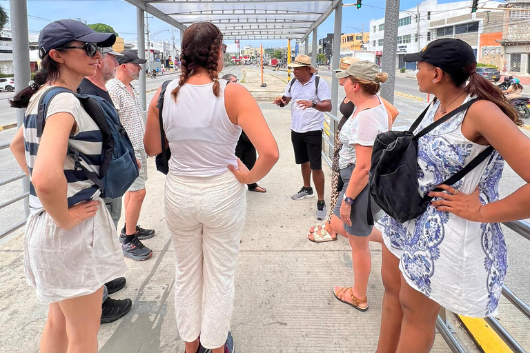 Cartagena: Beyond the Bazurto Market Guided Tour with Lunch