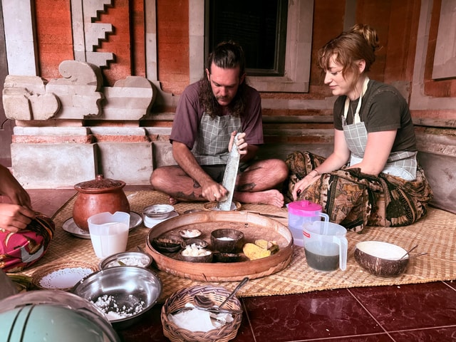 Ubud: Balinese Dessert Cooking Class at Local Home