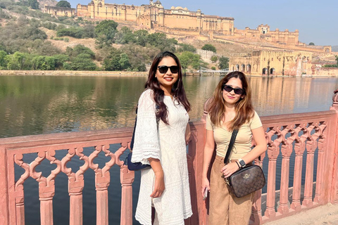 Delhi: Private 4-Day Golden Triangle Tour with Female Guide Tour with 5-Star Hotel Accommodation