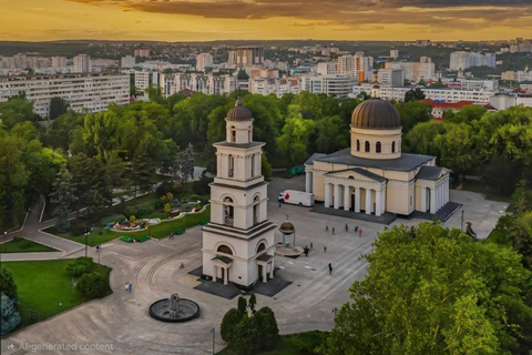 Chisinău: Walking Tour With Local Guide & Hidden Gems