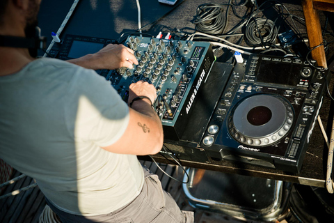 Athens: Riviera Sunset Cruise with Music & Swimming Cruise Without Pickup