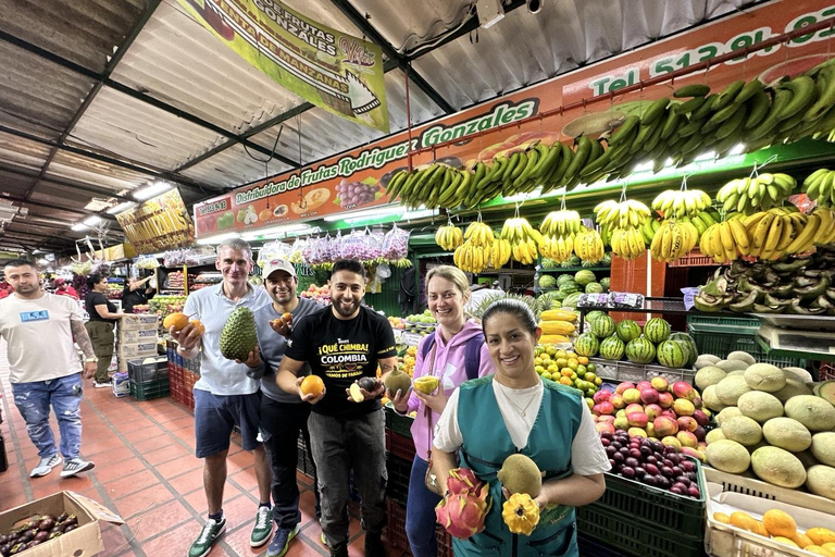 Medellín: Exotic Fruit Tour: Taste What You’ve Never Tried