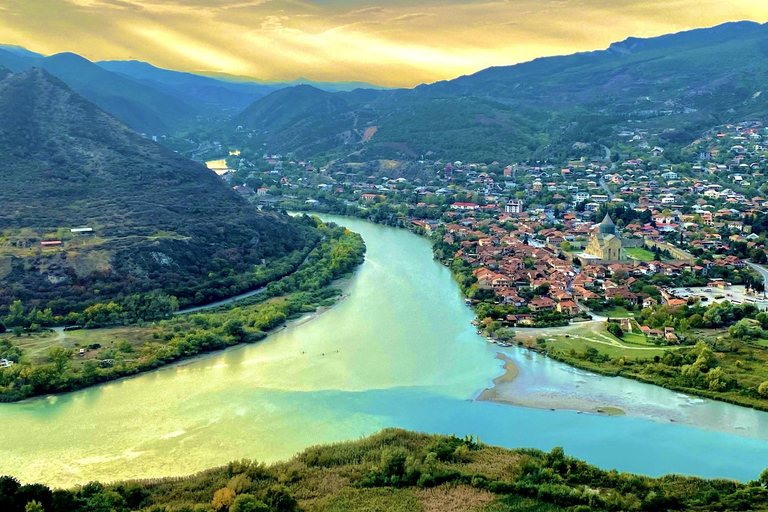 Excursión de un día a la historia antigua-Mtskheta,Gori,Uplistsikhe