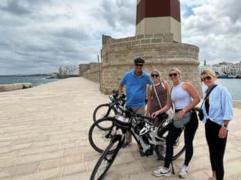 Monopoli: E-Bike Tour with Sandwich and Wine