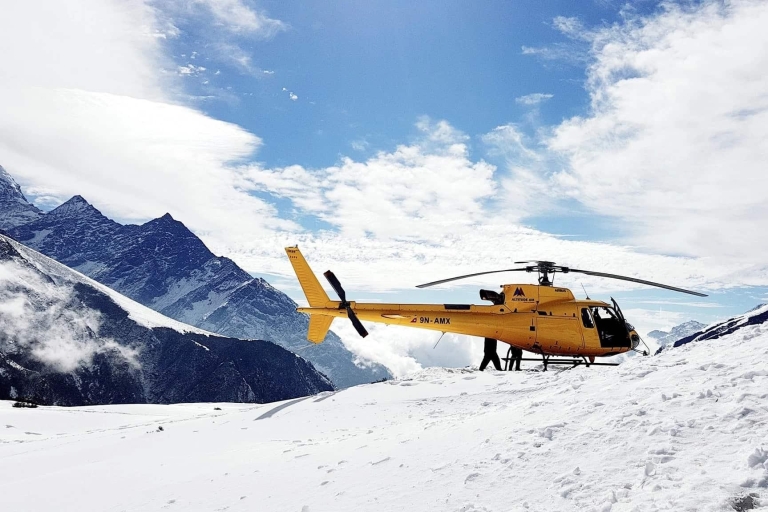 1 journée d'excursion en hélicoptère au camp de base de l'EverestUne journée d'excursion en hélicoptère au camp de base de l'Everest