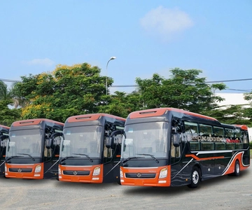 Königlicher Bus von Sapa nach CatBa