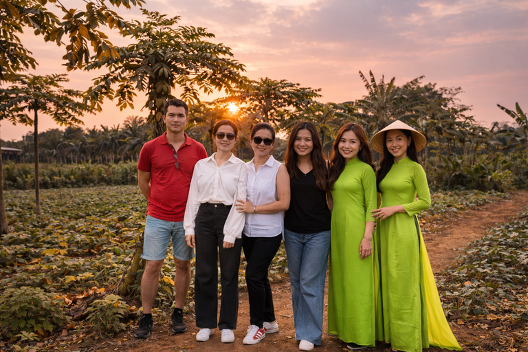 Hanoi Street Food Tour: Female Riders Motorbike & Sunset Priavte tour with female riders
