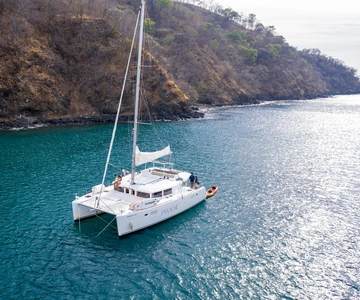 Playa Flamingo: All-Inclusive 4-Hour Morning Catamaran Tour