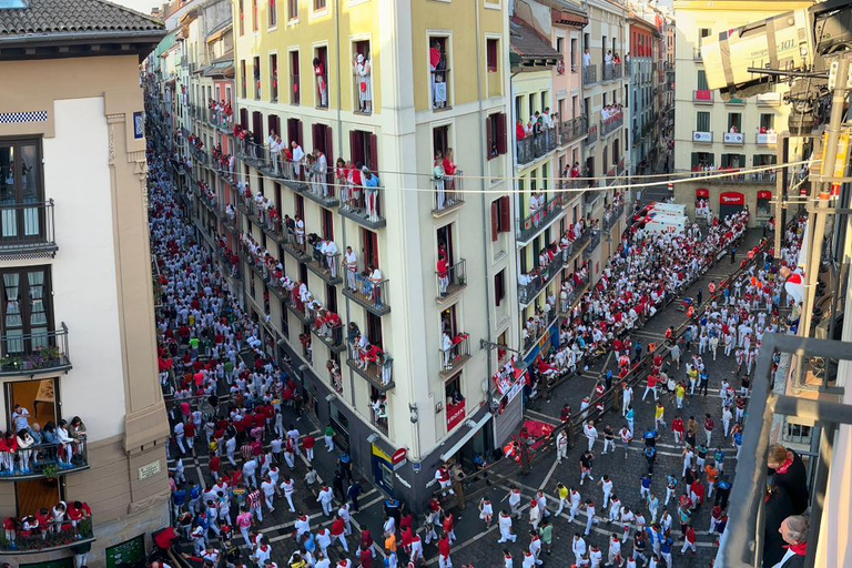 Pamplona Bulls: Balcony View & Gourmet Breakfast