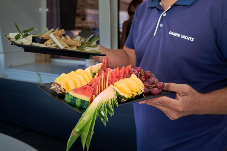 Elafonisi Sunset Catamaran: Snorkel, Paddle & Healthy Meal Elafonisi Cruise with transfer Falasarna - Souda