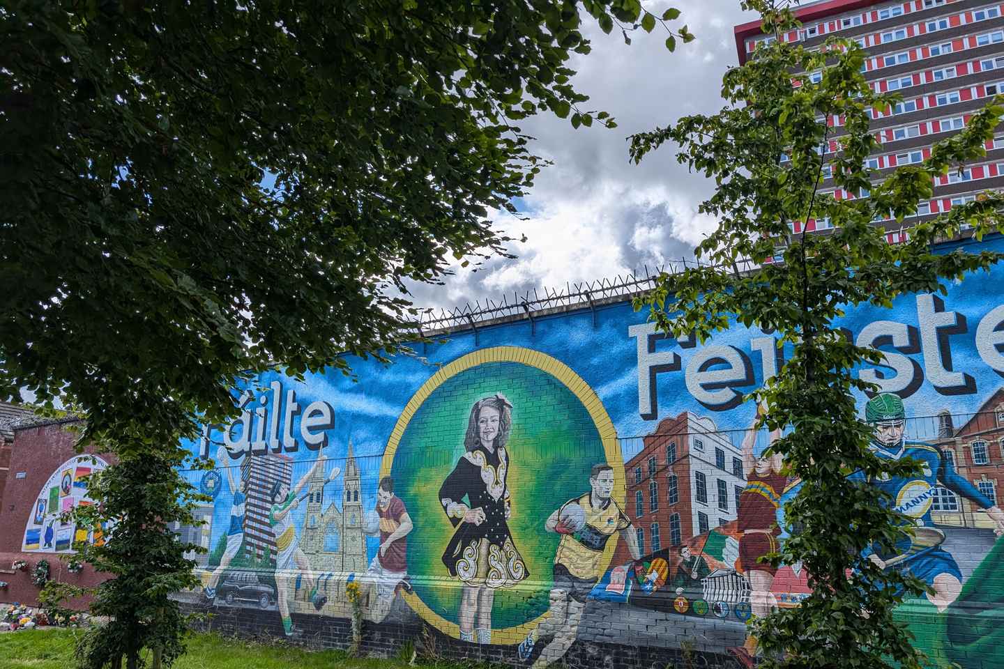 Политическая прогулка по Западному Белфасту с гидом на немецком языке