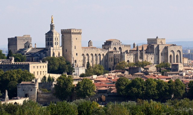 Visit Avignon visit medieval city in Uchaux