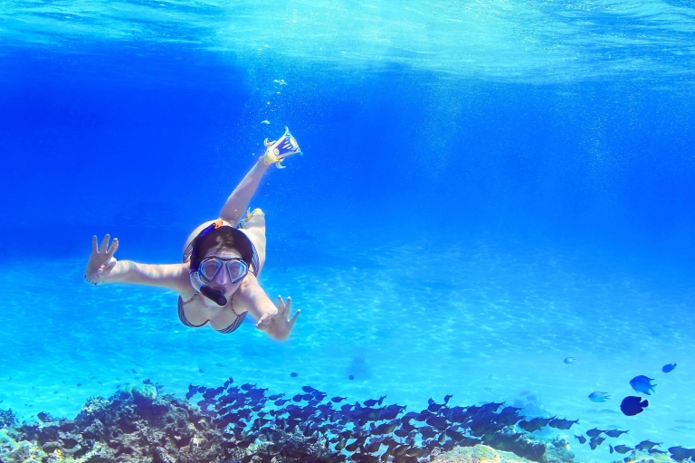 Vanuit Amalfi: Rondvaart Capri met snorkelen & drankjes