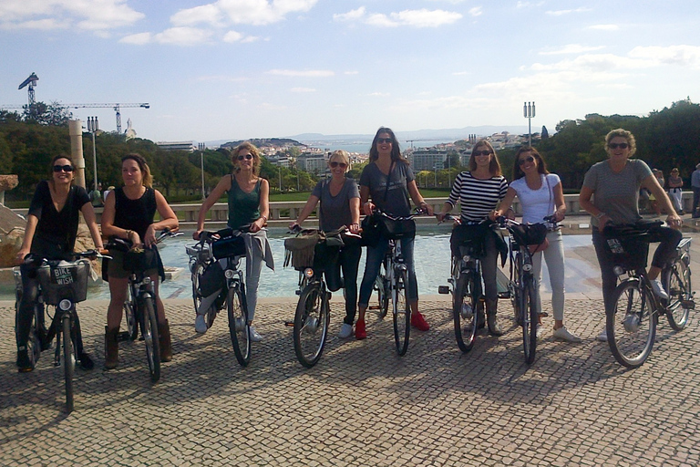 Lissabon: Geführte E-Bike-Tour im Zentrum