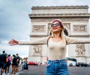 Paris: Photoshoot at The Big Three