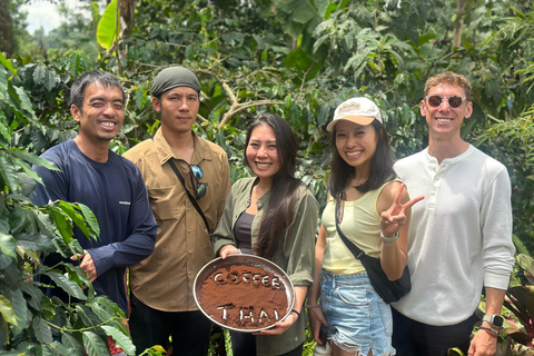Arusha: Kaffeefarm-Tour mit Verkostung der lokalen Küche