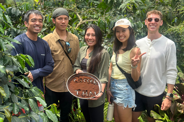 Arusha: Kaffeefarm-Tour mit Verkostung der lokalen Küche