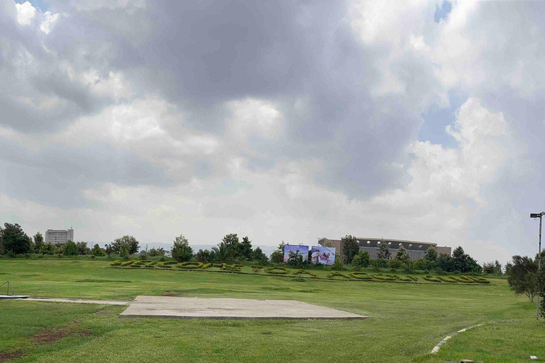 Addis Ababa: Golf Club Experience with Hotel Transfer