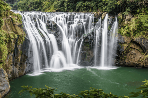 Private Tour: Jiufen, Shifen Wasserfall &amp; Pingxi Himmelslaterne