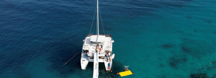 Phuket : excursion en catamaran à Racha et Coral Island avec mousse party