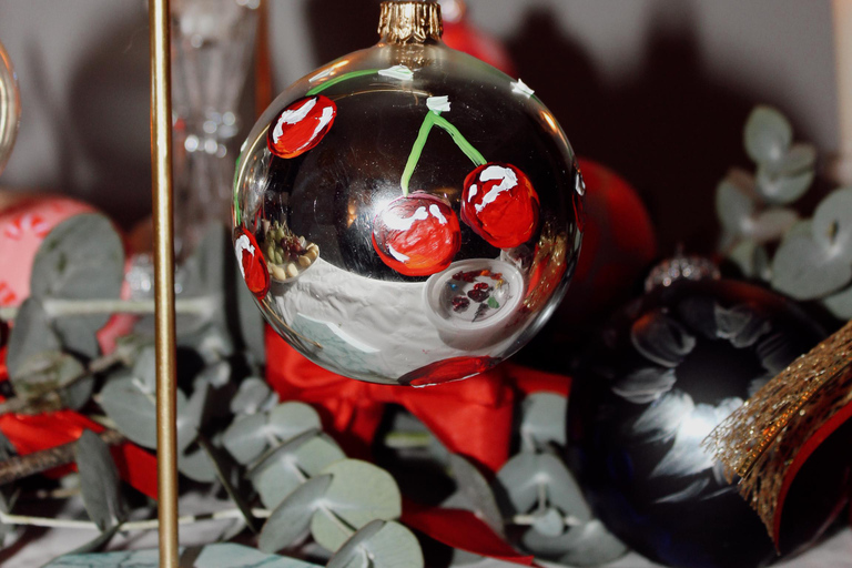 Alicante: Christmas Ornament Painting Workshop