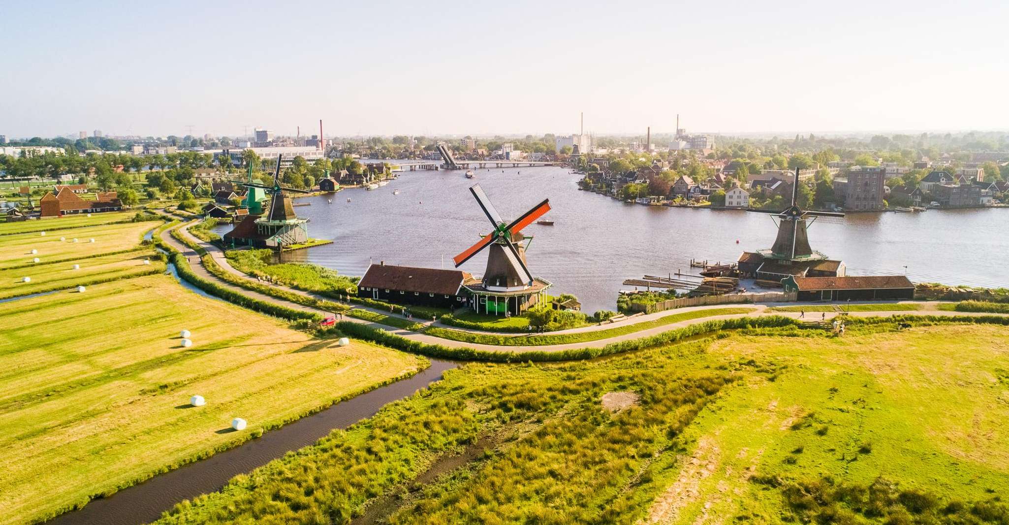 Amsterdam:Zaanse Schans, Marken, Volendam & Edam Guided Tour photo 20