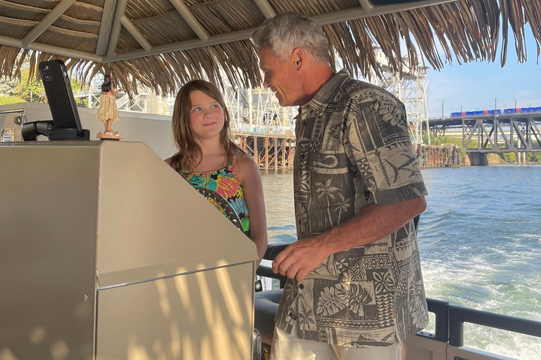 Portland: Family Fun Tour Cruise on the Willamette River Portland: Family Fun Tour on the Willamette River