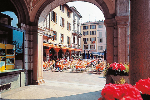 Milan: Lakes Tour to Varenna, Bellagio, and Lugano by Boat