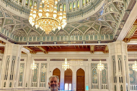 Muscat Full-Day Sharing Experience with Omani Coffee & Bread